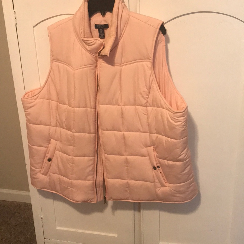 Chaps puffy vest. Soft pink.